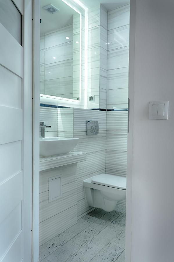 Apartament Sto Metrow Od Morza 斯维诺乌伊希切 外观 照片